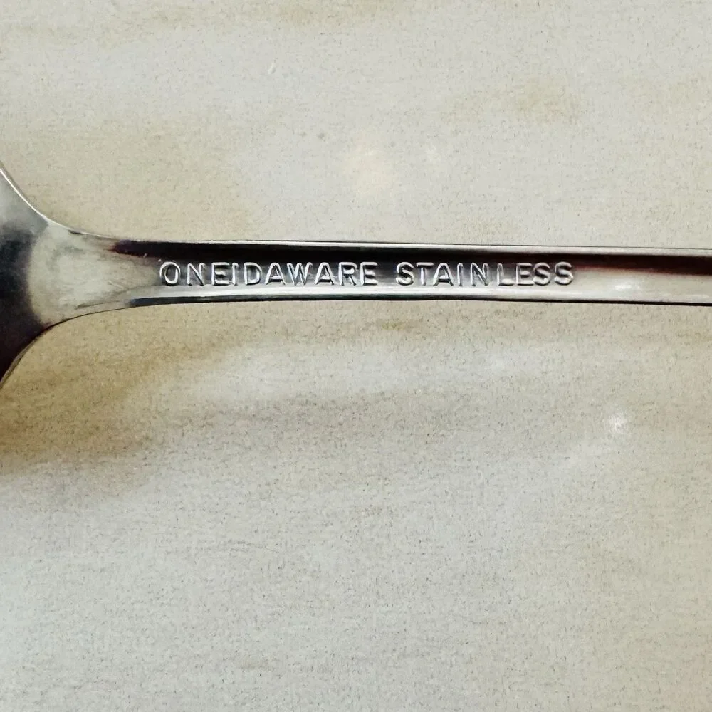 4pc ONEIDA Allegiance Iced Tea Spoons 7 1/2” Stainless Betty Crocker Oneidaware